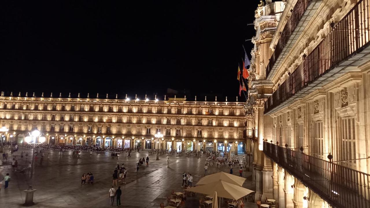 Calle Toro 2, 1º Con Balcones A La Misma Plaza Mayor!! Apartment Salamanca Luaran gambar